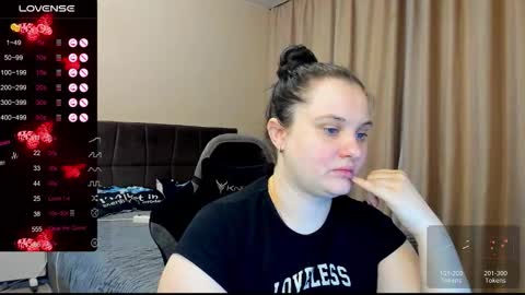 Snapshot of alanabrox chatting on 11.14.25 Julia online show from 11.14.25