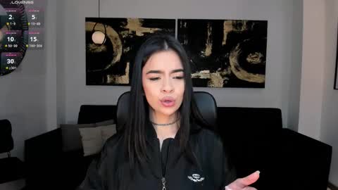 Snapshot of alanacraft chatting on 10.11.25 Alana online show from 10.11.25