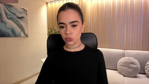 Snapshot of alanacraft chatting on 10.17.25 Alana online show from 10.17.25