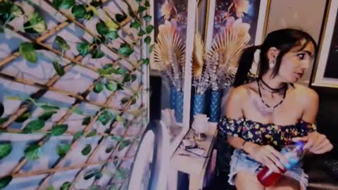 Snapshot of alanadelray chatting on 10.24.25 alanadelray online show from 10.24.25