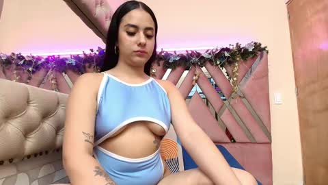Alana Flores online show from 12.15.24