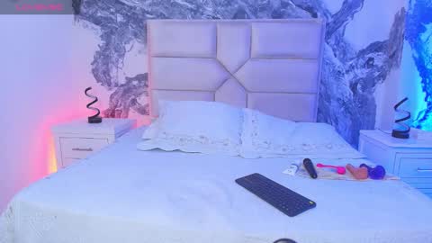 Alana Ryder online show from 01.06.25