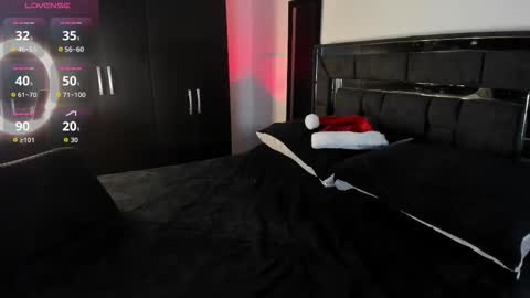 alanblack1 online show from 12.23.25