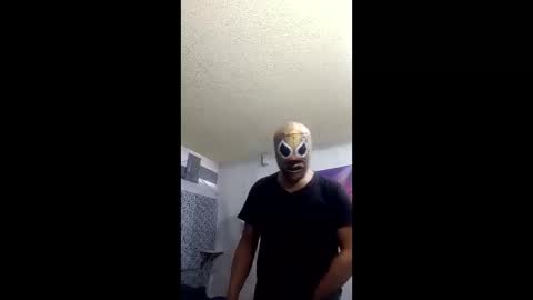 Snapshot of alandelonereselmejor chatting on 03.05.26 Alain Deleon online show from 03.05.26