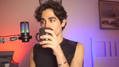 idenavarre online show from 01.16.25