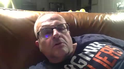 Snapshot of alankrieski1174 chatting on 10.22.25 alankrieski1174 online show from 10.22.25