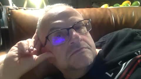 Snapshot of alankrieski1174 chatting on 10.30.25 alankrieski1174 online show from 10.30.25