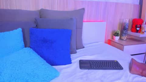 Snapshot of alanna_hank chatting on 02.11.26 Alanna online show from 02.11.26