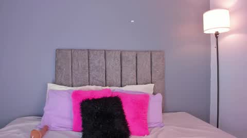 Snapshot of alannajones1 chatting on 02.12.26 Alanna online show from 02.12.26