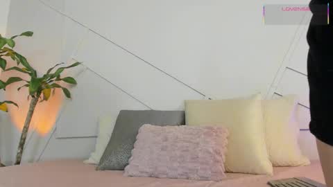 alannarouge online show from 11.23.25