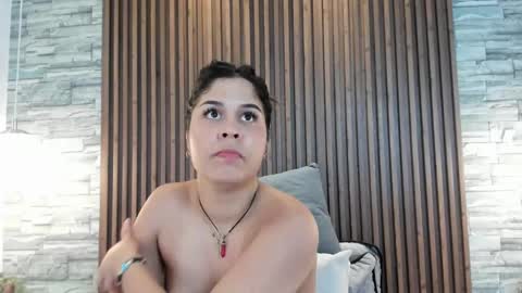 Snapshot of alannavidal chatting on 03.01.25 alannavidal online show from 03.01.25