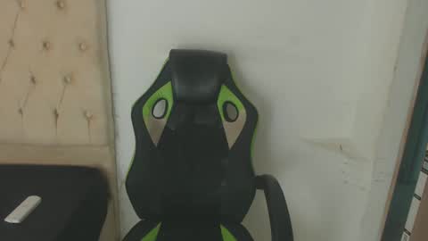 Snapshot of alantrickz365 chatting on 09.20.25 alantrickz365 online show from 09.20.25