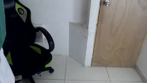 Snapshot of alantrickz365 chatting on 10.05.25 alantrickz365 online show from 10.05.25