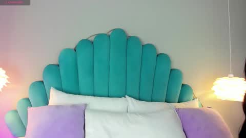 Snapshot of alassiahocthner chatting on 11.05.25 Alassia Hocthner online show from 11.05.25