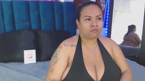 Snapshot of alba_sex10 chatting on 01.14.26 alba online show from 01.14.26