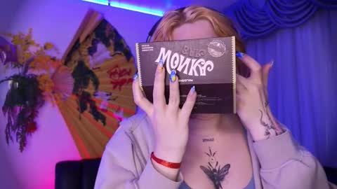 Snapshot of albaandthayron chatting on 09.29.25 albaandthayron online show from 09.29.25