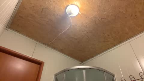 Snapshot of albe971088 chatting on 01.11.25 camiik online show from 01.11.25