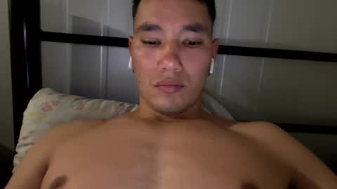 Snapshot of albe971088 chatting on 01.16.25 camiik online show from 01.16.25