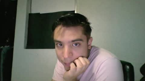 Snapshot of alber753713 chatting on 06.25.26 alber753713 online show from 06.25.26