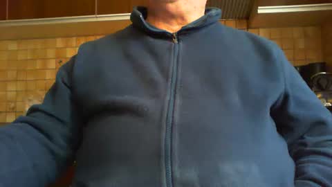 Snapshot of albert29 chatting on 10.16.25 albert29 online show from 10.16.25