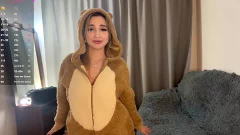 Snapshot of albertinadez chatting on 02.01.26 Viktoria online show from 02.01.26