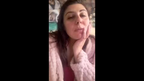 Snapshot of albina6543 chatting on 02.19.26 albina online show from 02.19.26