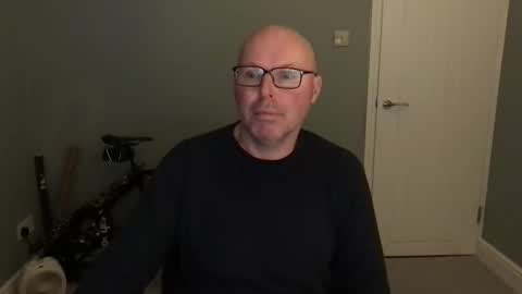 Snapshot of alc300170 chatting on 12.19.25 alc300170 online show from 12.19.25