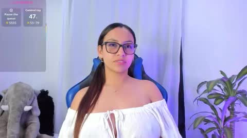 aleaa  online show from 10.17.25