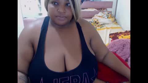 Snapshot of aleeinvein1 chatting on 01.12.25 aleeinvein1 online show from 01.12.25