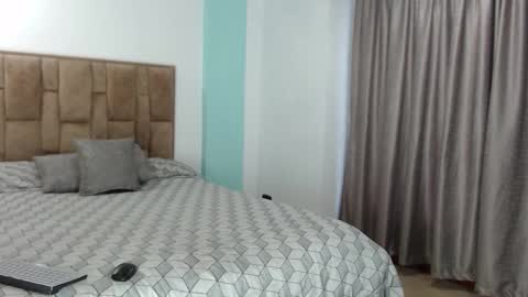 alejandra online show from 11.25.25