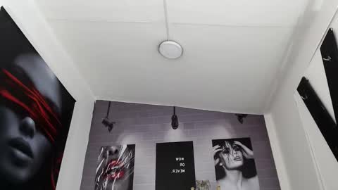 Snapshot of aleesha_cameron02 chatting on 11.13.25 Ale online show from 11.13.25