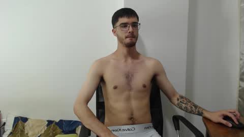 Snapshot of aleex_miller chatting on 10.02.25 aleex_miller online show from 10.02.25