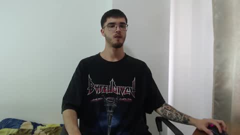 Snapshot of aleex_miller chatting on 10.04.25 aleex_miller online show from 10.04.25