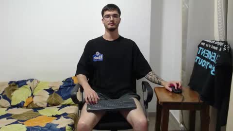 Snapshot of aleex_miller chatting on 10.11.25 aleex_miller online show from 10.11.25