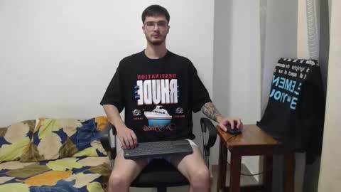 Snapshot of aleex_miller chatting on 10.14.25 aleex_miller online show from 10.14.25