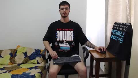 Snapshot of aleex_miller chatting on 10.14.25 aleex_miller online show from 10.14.25