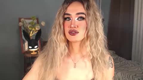 aleinacroft online show from 10.05.25