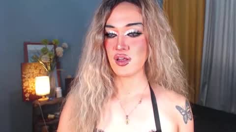 aleinacroft online show from 10.31.25