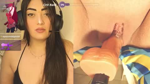 Snapshot of aleja20_ chatting on 10.15.25 joha online show from 10.15.25