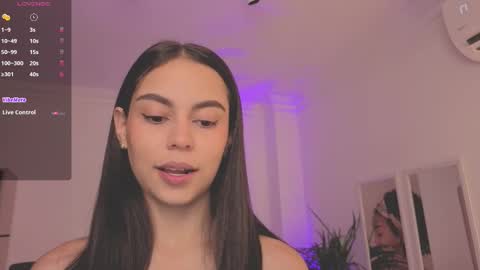 Snapshot of alejaa___ chatting on 09.23.25 Alejandra online show from 09.23.25