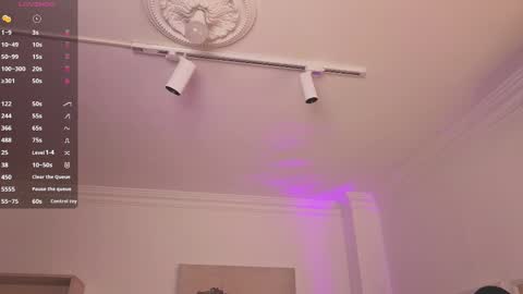 Snapshot of alejaa___ chatting on 09.30.25 Alejandra online show from 09.30.25