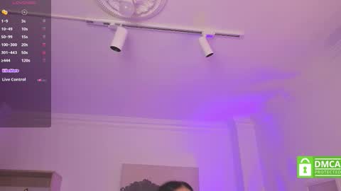 Snapshot of alejaa___ chatting on 10.18.25 Alejandra online show from 10.18.25