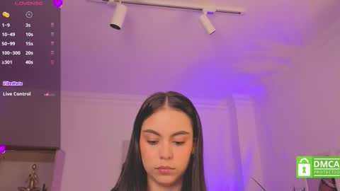 Snapshot of alejaa___ chatting on 10.25.25 Alejandra online show from 10.25.25