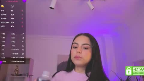 Snapshot of alejaa___ chatting on 11.04.25 Alejandra online show from 11.04.25