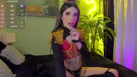 Snapshot of alejaaqueen_ chatting on 07.10.26 Aleja Queen online show from 07.10.26