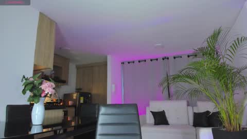 A L E J A N D R A online show from 10.19.25