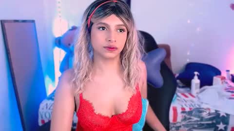 Aleja Harker  online show from 09.28.25