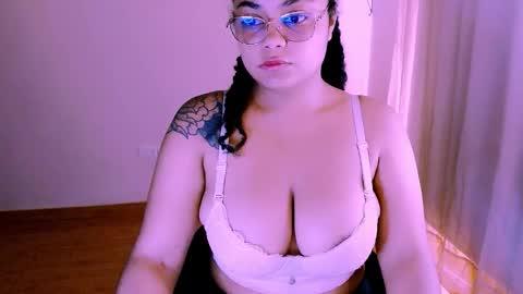 Alejandra  online show from 10.30.25