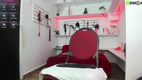 Alejandra online show from 01.07.25