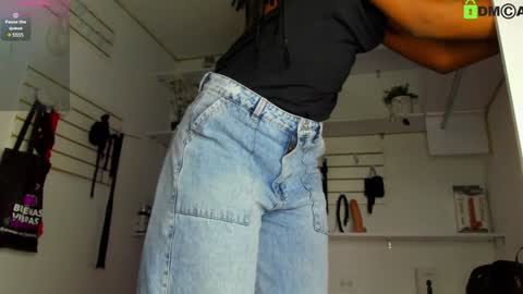 Alejandra online show from 01.26.25